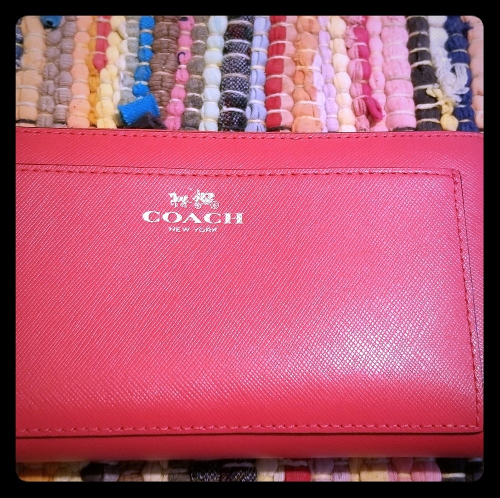 NWOB Coach Red Zip Around Leather Wallet